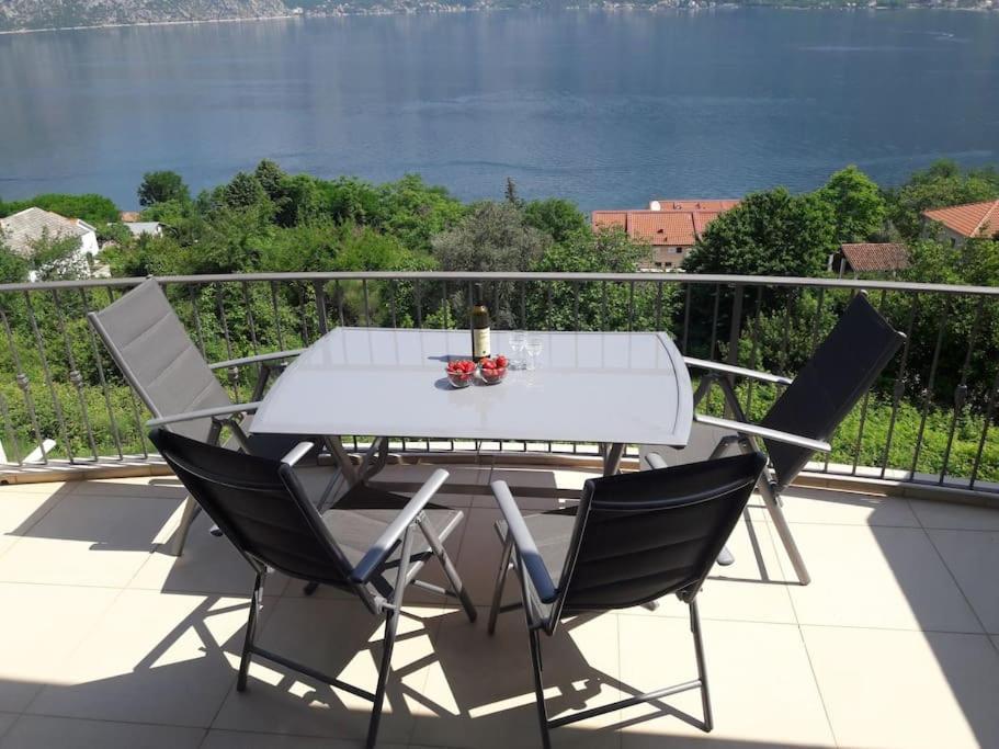 2Br Apartment With Pool Kotor Exterior foto